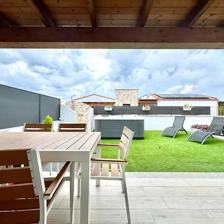 With Jacuzzi - Joy Collection Casa vacanze *