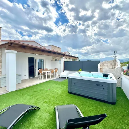 With Jacuzzi - Joy Collection Feriehus Àrbatax